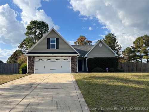 105 Basket Oak Dr, Bunnlevel, NC, 28323-9141 | Card Image