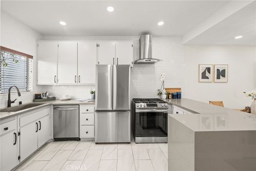 5-2500 Abbot Kinney Blvd, Venice, CA, 90291-3311 | Card Image