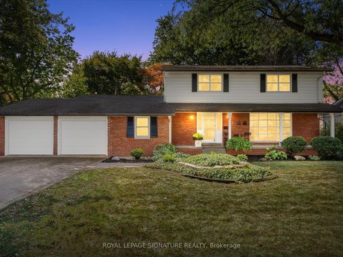 3665 Avondale Ave, Windsor, ON, N9E1Y1 | Card Image