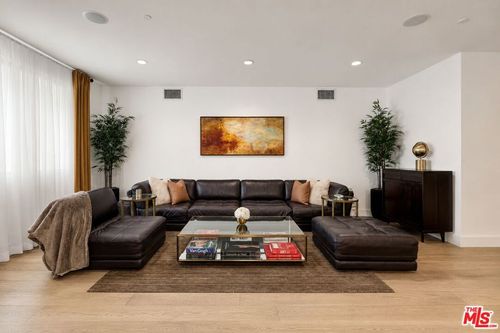 202-1304 Roxbury Drive, Los Angeles, CA, 90035 | Card Image