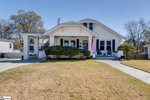 402 Brown Ave, Belton, SC, 29627-1504 | Card Image