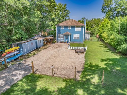 84 Easy St N, Sopchoppy, FL, 32358-6228 | Card Image