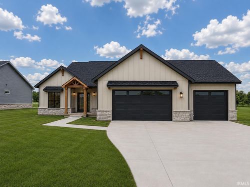 2220 Golfview Dr, Auburn, IN, 46706-0635 | Card Image
