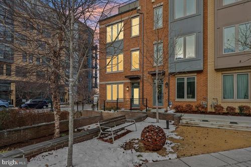 28-882 Thompson Cres, ROCKVILLE, MD, 20852-5676 | Card Image