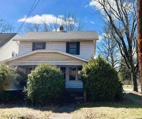 754 Russell Ave, Akron, OH, 44307-1273 | Card Image