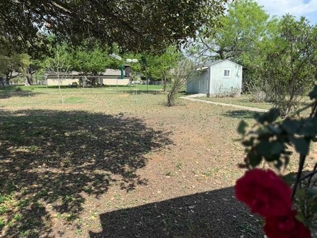 112 Penguin St, House other with 3 bedrooms, 2 bathrooms and null parking in Highland Haven TX | Image 19