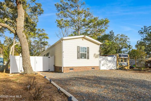 110 Ne 75th Street, Oak Island, NC, 28465 | Card Image