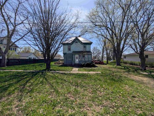 808 W Main Street, Elma, IA, 50628 | Card Image