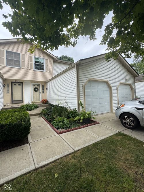 9375 Timber View Dr, Indianapolis, IN, 46250-1368 | Card Image