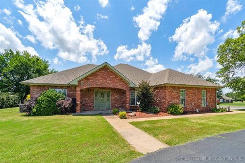 1701 N Skinner Ave, Drumright, OK, 74030-5642 | Card Image