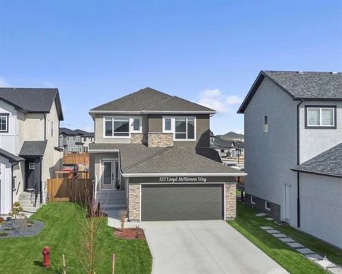 123 Lloyd Mckinnon Way, House with 4 bedrooms, 3 bathrooms and null parking in Winnipeg MB | Card Image