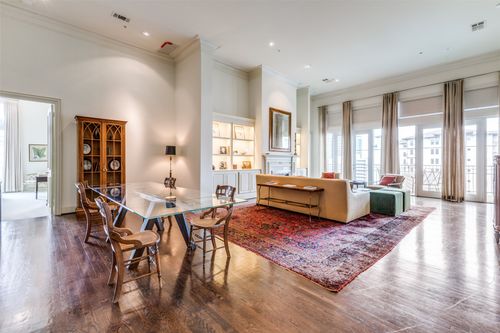 604-3535 Gillespie St, Dallas, TX, 75219-7803 | Card Image