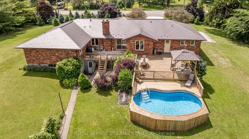 5172 Dundas St, Thorndale, ON, N0M2P0 | Card Image