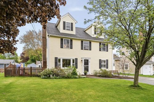 6 Donald St, Lexington, MA, 02420-1411 | Card Image