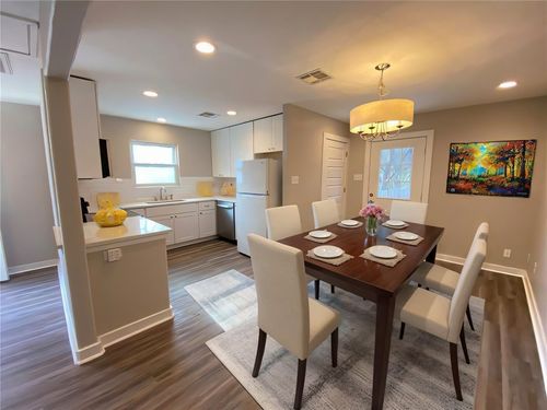 a-6402 Auburn Dr, Austin, TX, 78723-3307 | Card Image