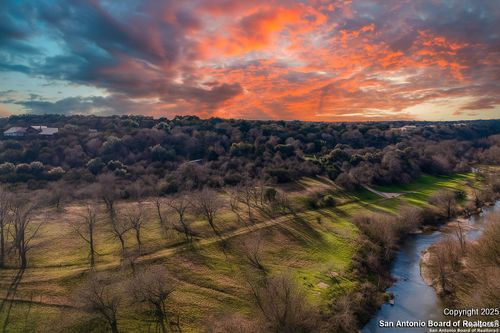 124 Hoskins Trl, Boerne, TX, 78006-7987 | Card Image