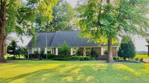 3102 Playground Rd, Caruthersville, MO, 63830-8164 | Card Image