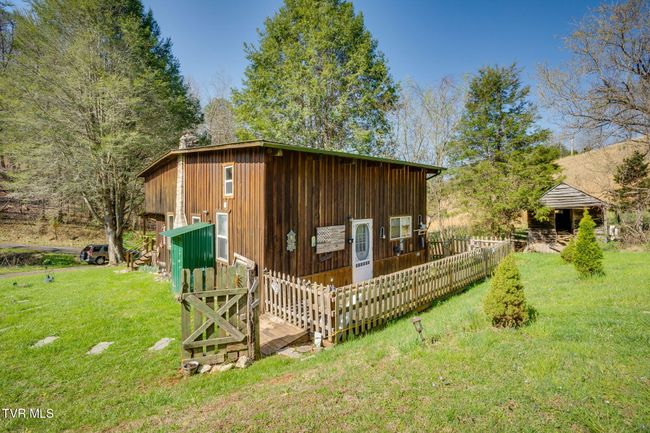 205 Helton Hollow Road, House other with 3 bedrooms, 1 bathrooms and null parking in Eidson TN | Image 4