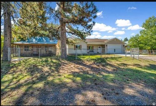358 E Main St, Pine Valley, UT, 84781-2162 | Card Image