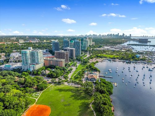307-2951 S Bayshore Dr, Miami, FL, 33133-6002 | Card Image