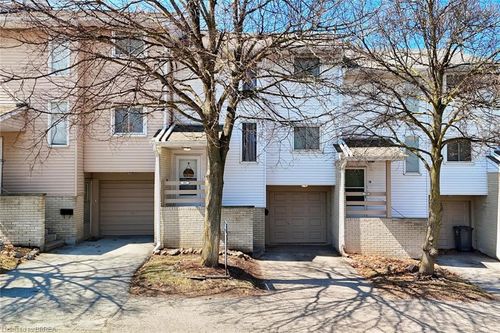 74-80 Lynden Cir, Georgetown, ON, L7G4Y8 | Card Image