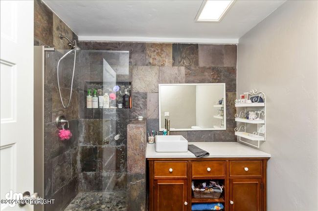 41-Bathroom 1_IMG_3168 copy | Image 43