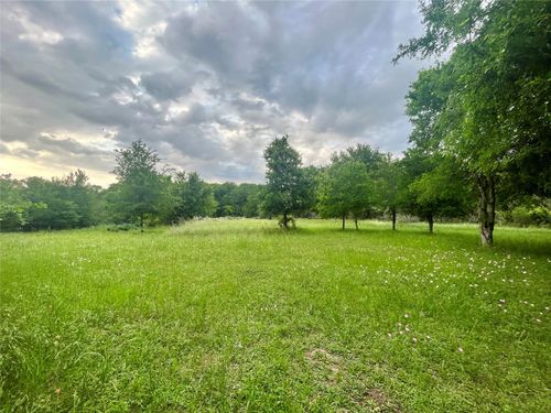 198 Riverside Dr, La Grange, TX, 78945 | Card Image