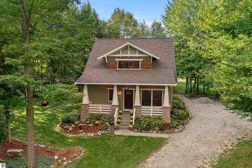 7944 Manitou Ct, Thompsonville, MI, 49683 | Card Image