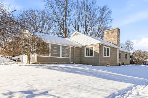 2903 Erskine Blvd, South Bend, IN, 46614-1250 | Card Image