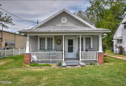 202 Main St W, Mount Carmel, TN, 37645-3860 | Card Image