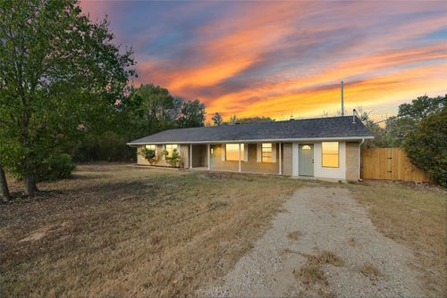 122 Blanket Flower Dr, Bastrop, TX, 78602-6732 | Card Image