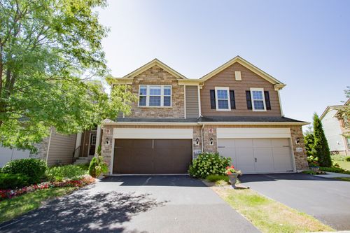 246 Belmont Dr, Lincolnshire, IL, 60069-3888 | Card Image