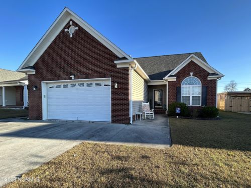 115 Ravenscroft Way, Jacksonville, NC, 28540-9130 | Card Image