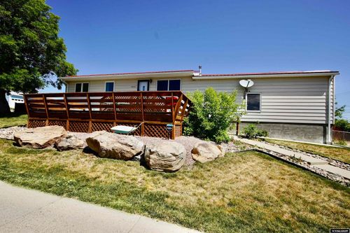 1604 E 17th St, Casper, WY, 82601-4906 | Card Image