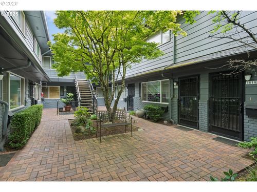 4-1824 Ne Wasco St, Portland, OR, 97232-1444 | Card Image
