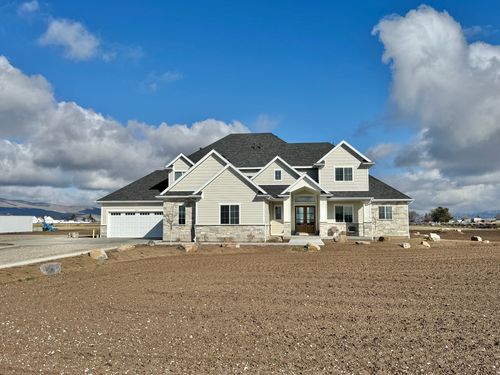 5286 W 10800 N, Tremonton, UT, 84337-8722 | Card Image