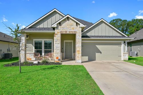 1917 Thorndyke Ln, Bryan, TX, 77807-1542 | Card Image