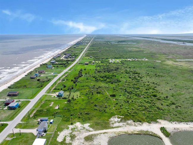 1239 Highway 87, Home with 0 bedrooms, 0 bathrooms and null parking in Gilchrist TX | Image 13