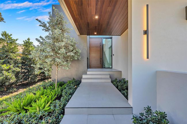 430 Ne 21 St Ct, House other with 3 bedrooms, 4 bathrooms and null parking in Wilton Manors FL | Image 5