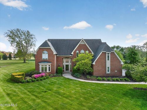 9211 Shadow Brook Dr, Sylvania, OH, 43560-9534 | Card Image
