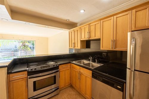 apt-c213-7477 Sw 82nd St, Miami, FL, 33143-7384 | Card Image