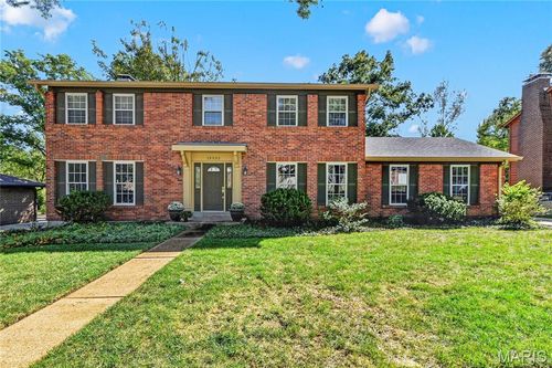 15552 Chequer Dr, Chesterfield, MO, 63017-5103 | Card Image