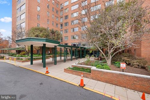 apt-7002-4301 Massachusetts Ave Nw, WASHINGTON, DC, 20016-5570 | Card Image