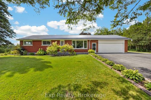 894 County Rd 41, Napanee, ON, K7R3L2 | Card Image