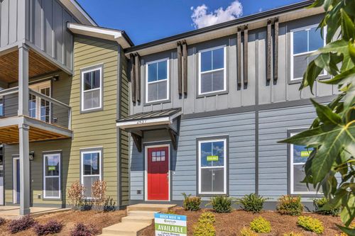 2437 E 17th St, Chattanooga, TN, 37404-5337 | Card Image