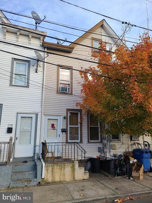 140 Jersey St, Trenton, NJ, 08611-2426 | Card Image