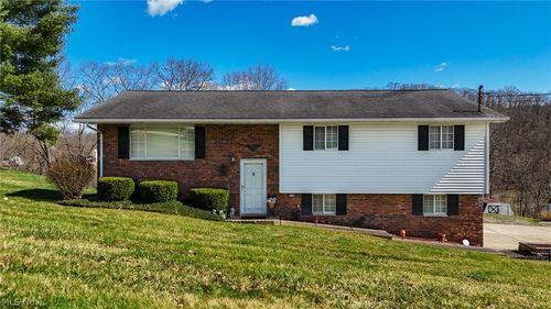 234 Woodlawn Ave, Belpre, OH, 45714-9204 | Card Image