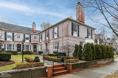 47 Cranford Ln, Grosse Pointe, MI, 48230-1514 | Card Image