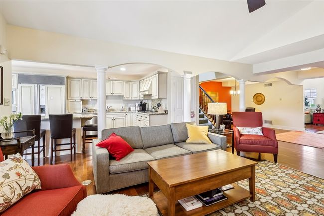 238 Berkeley Way, Condo with 3 bedrooms, 3 bathrooms and 2 parking in Monroeville PA | Image 12