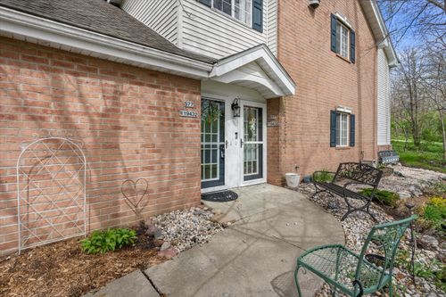 S77W19432 Lakewood Dr, Muskego, WI, 53150-7010 | Card Image